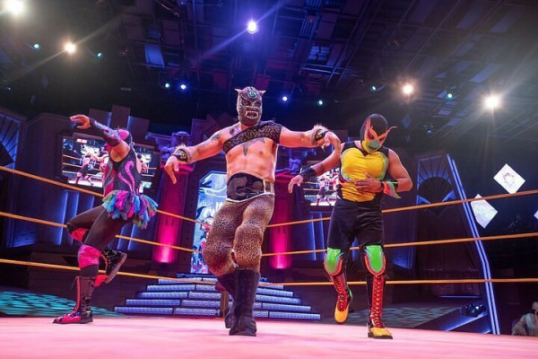 ESPECTÁCULO DE LUCHA Y DEGUSTACIÓN DE TEQUILA -Algo divertido que todos deberían probar al menos una vez